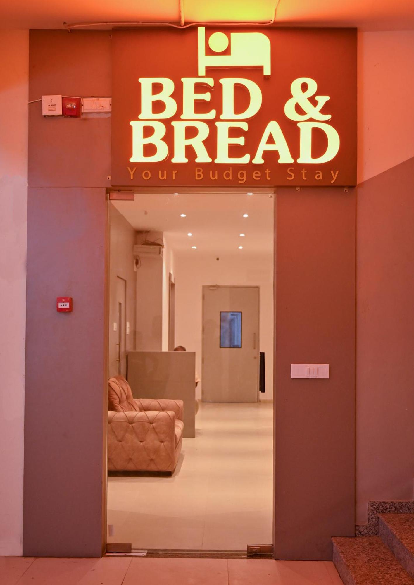 Bed & Bread Dormitory Bharuch Экстерьер фото
